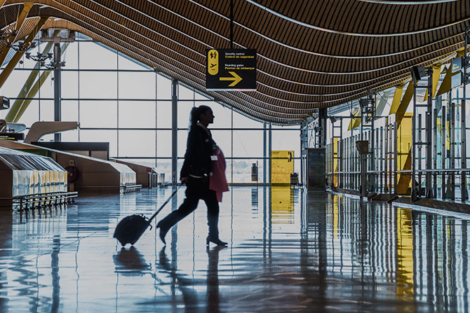 Solicitud de residencia para turistas: cómo funciona la declaración de entrada en España